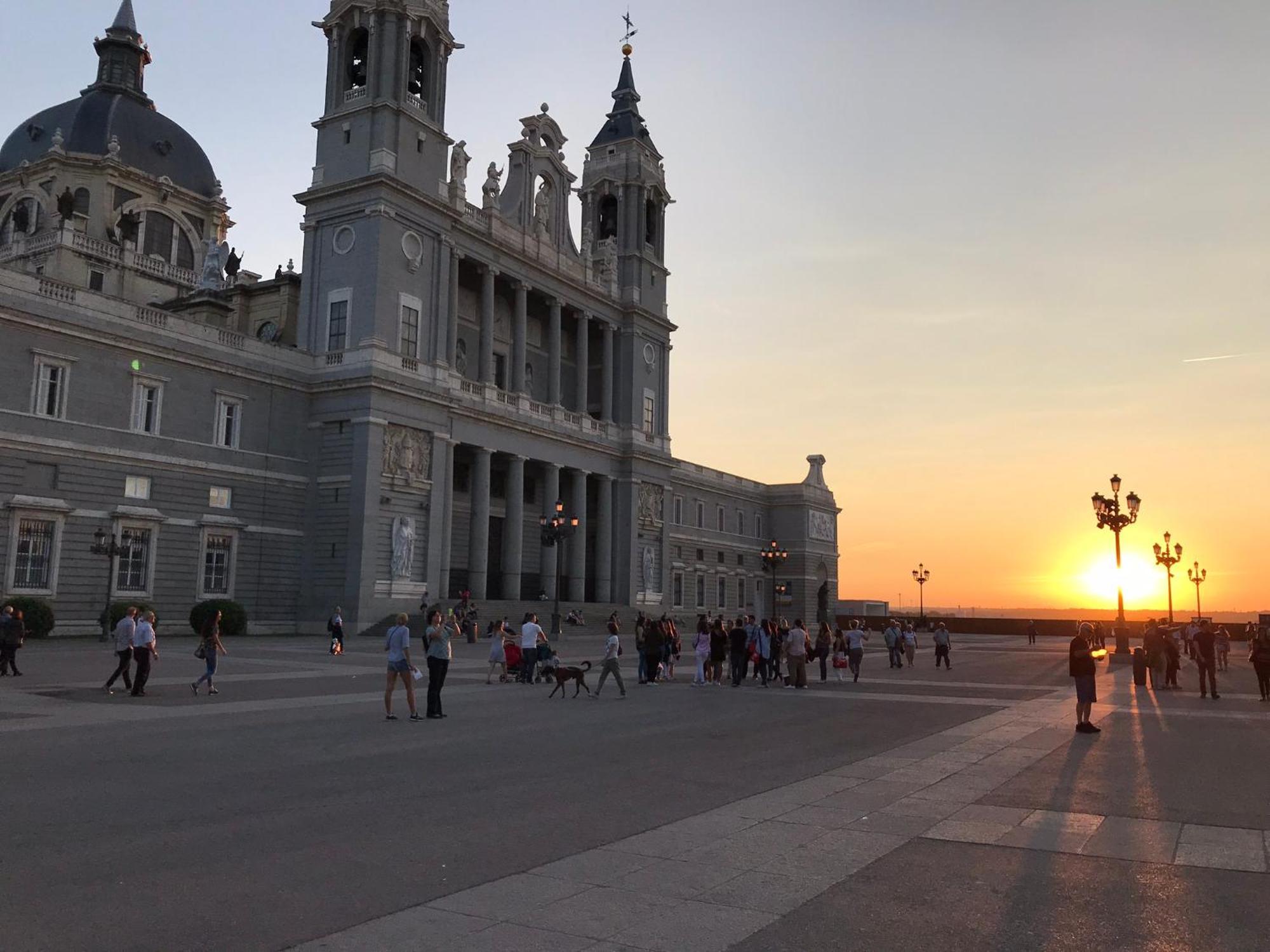 Latina Palace Madrid Exterior photo