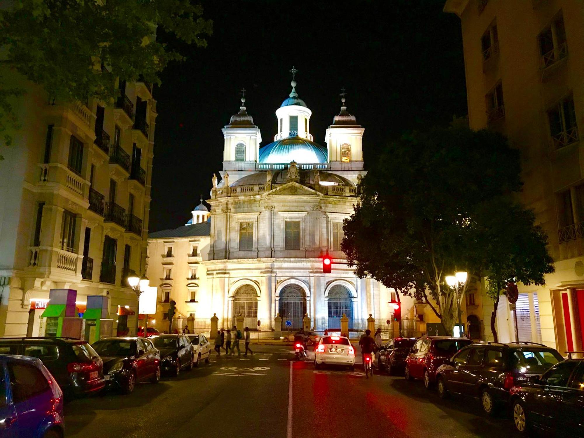 Latina Palace Madrid Exterior photo