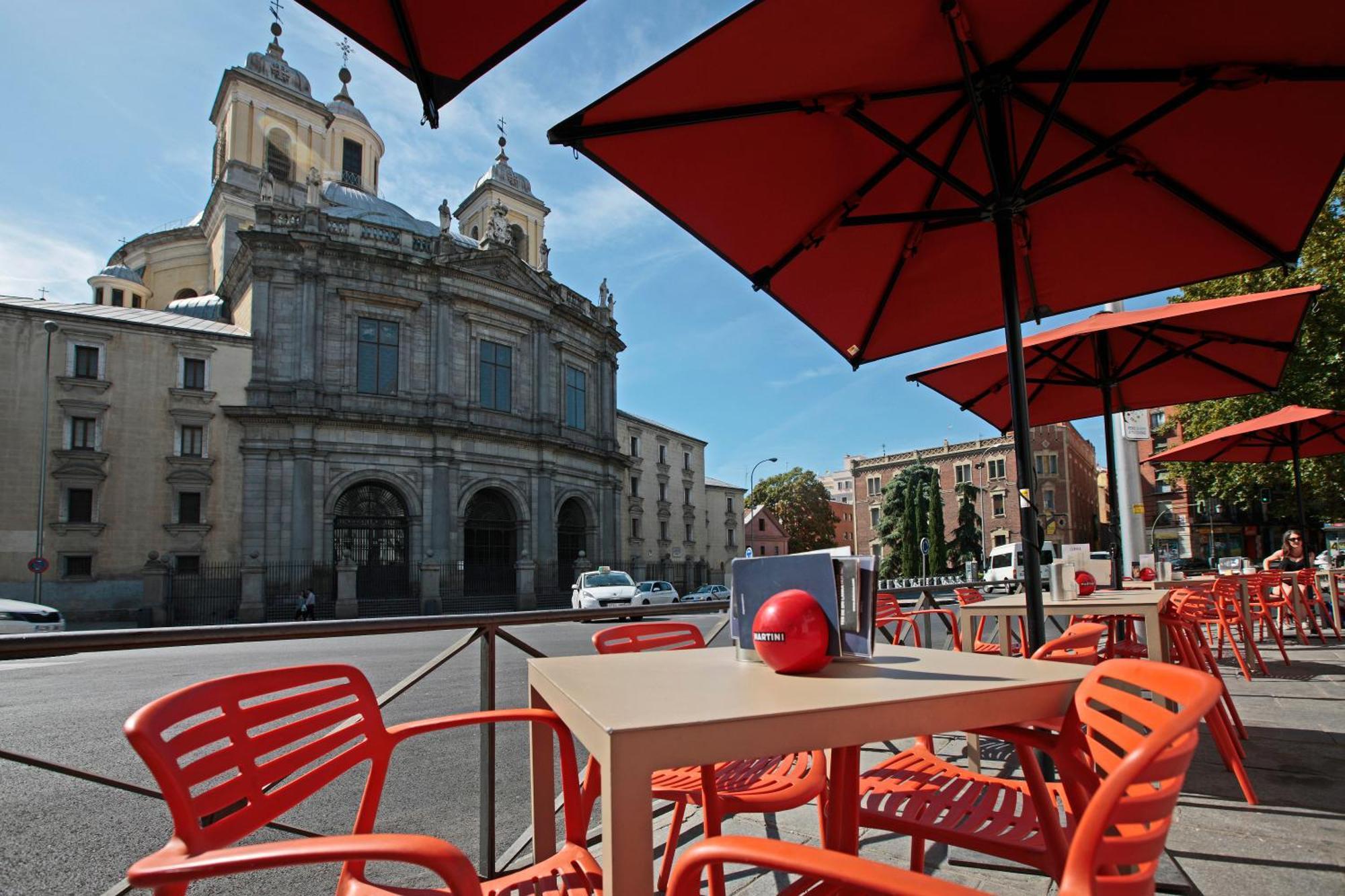 Latina Palace Madrid Exterior photo
